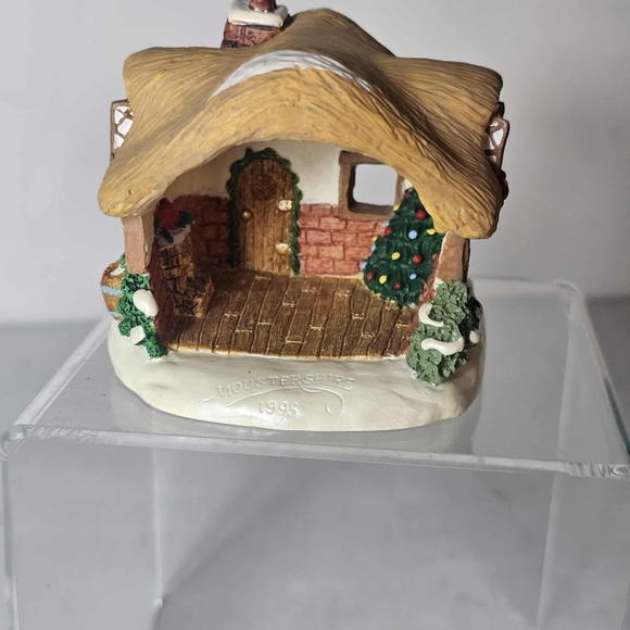 Hallmark Keepsake Ornament Special Edition A Moustershire Christmas 4 Piece Set - Picture 4 of 12